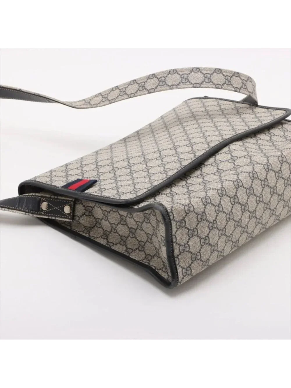 Gucci GG Supreme Leather Shoulder Bag Crossbody Messenger Business